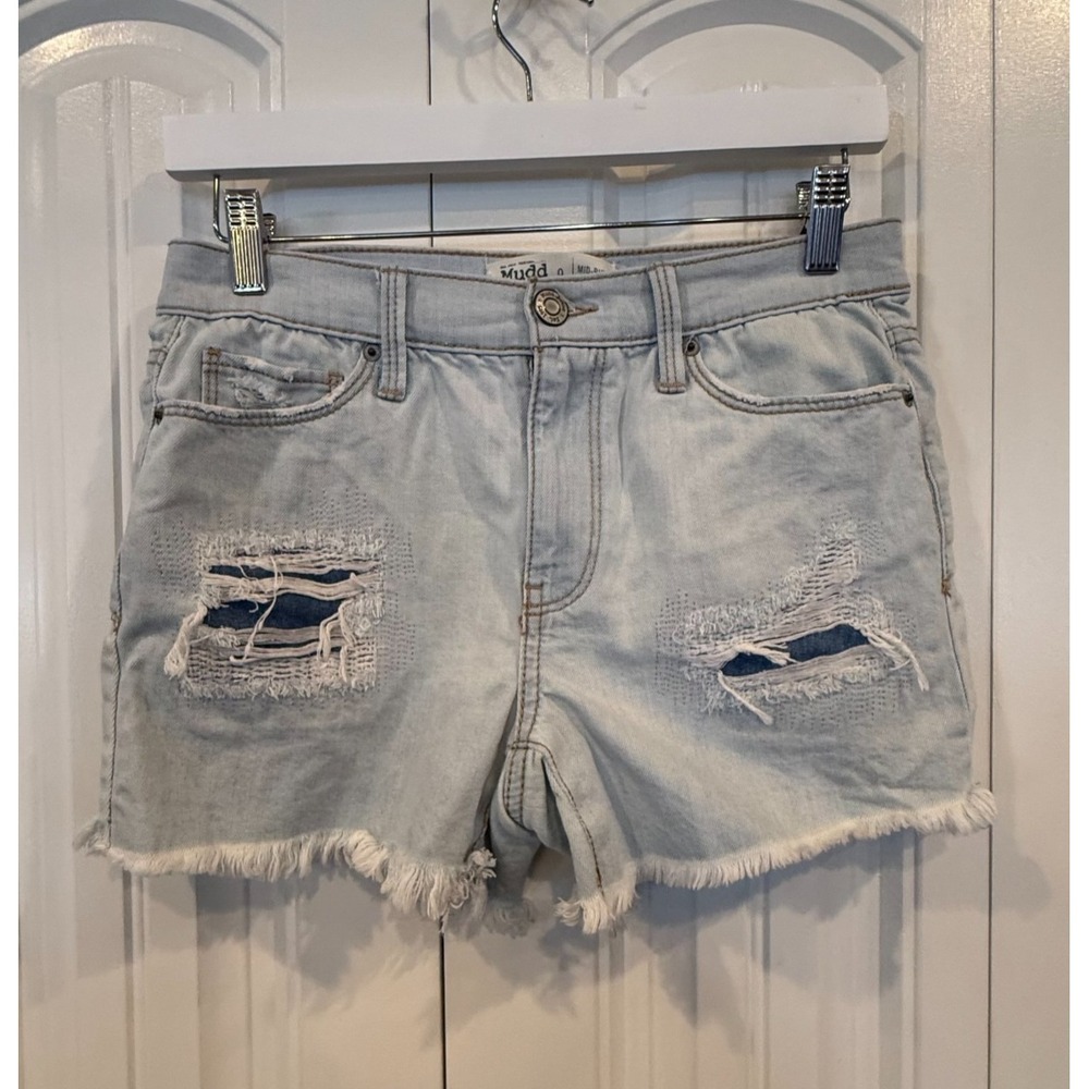 Mudd Flex Stretch Denim Shorts Women's Size 9 Mid Rise Distressed Frayed Hem